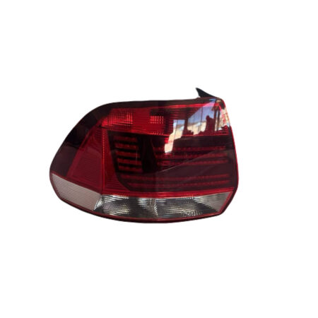 CALAVERA VOLKSWAGEN VENTO 16-20 LINEA ANTERIOR ROJO/BLANCO S/FOCO CN IZQ