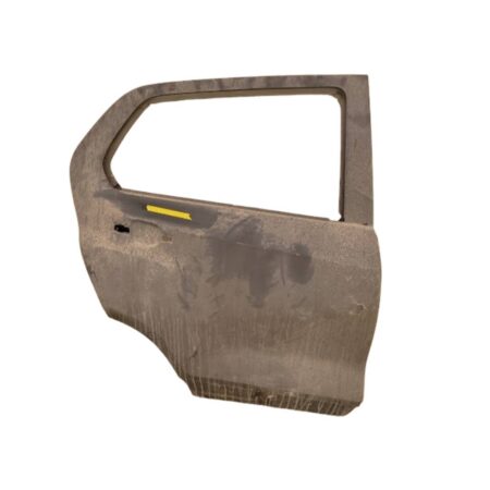 PUERTA TRASERA CHEVROLET TRAX 13-20 LS/LT/LTZ/PREMIER L4 4 CILINDROS 1.8L 5 PUERTAS DER